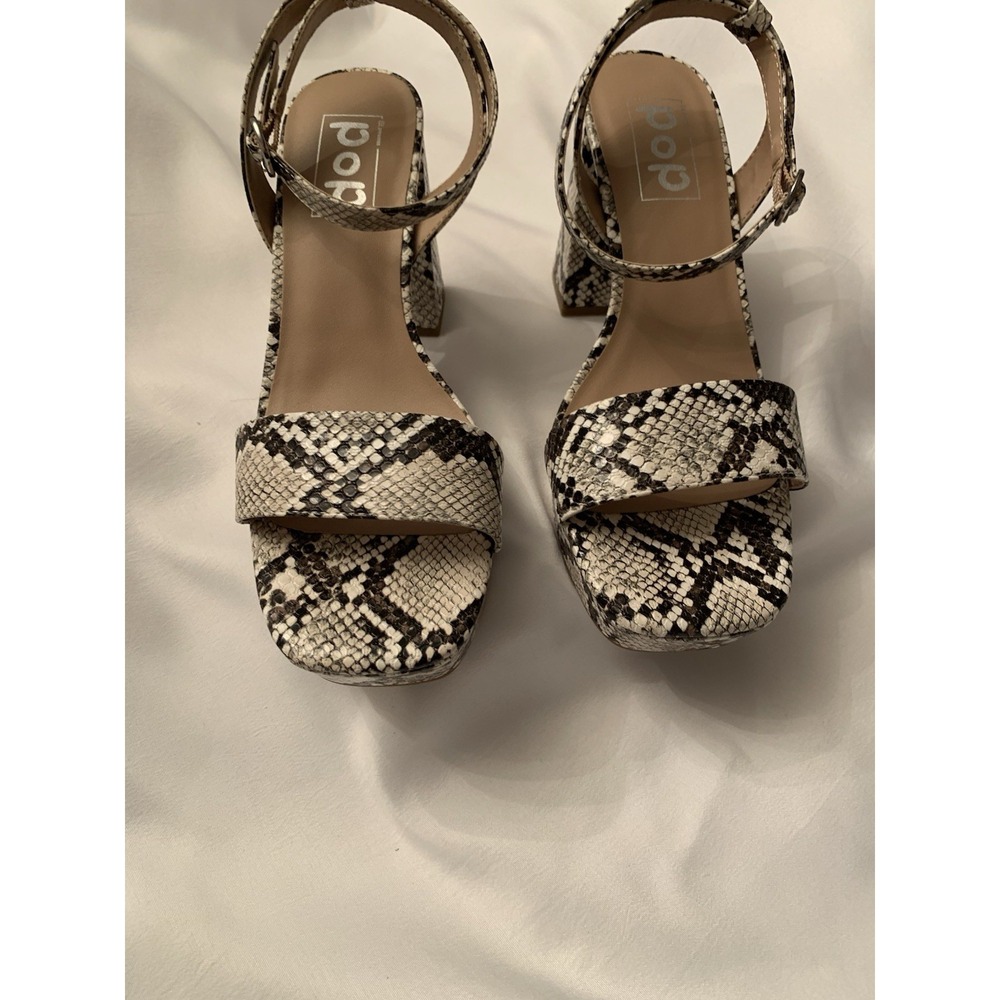 Pop Casen Snakeskin Strappy Heels Size 8 M Women club brand new with tags no box